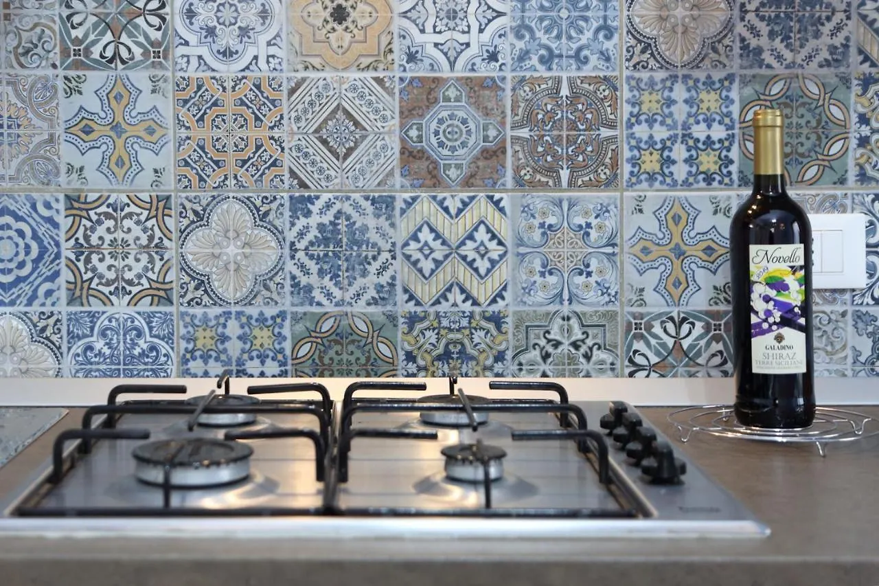 Luce Apartment Cefalu Italy